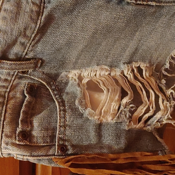 Distressed Fringe Shorts - Picture 3 of 4